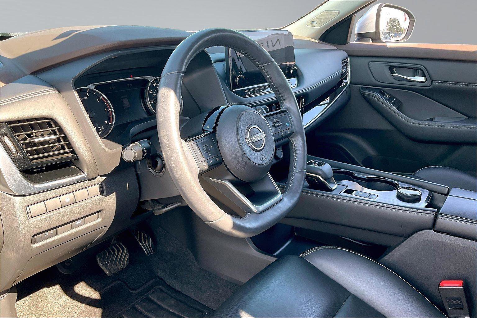 Certified 2023 Nissan Rogue SL w/ SL Premium Package image 15