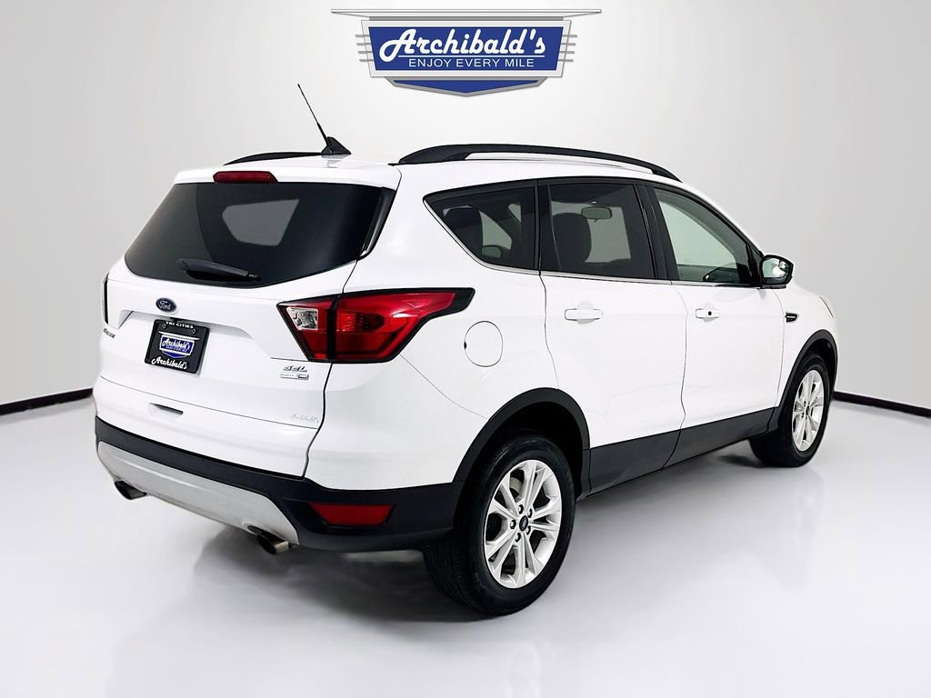 Used 2019 Ford Escape SEL image 8