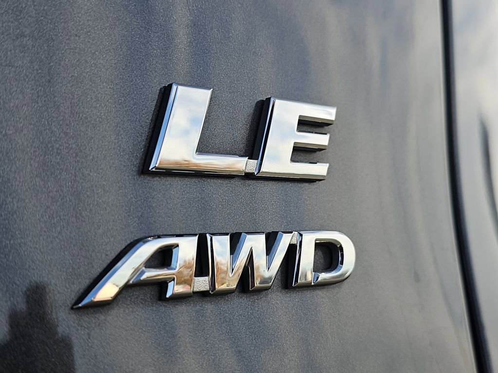 Used 2023 Toyota RAV4 LE image 16