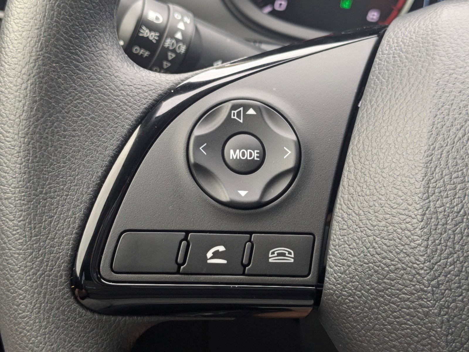 New 2024 Mitsubishi Eclipse Cross ES image 23