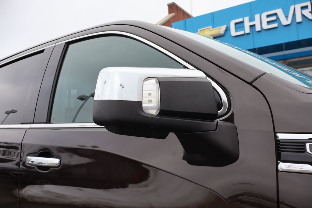 Used 2019 GMC Sierra 1500 SLT w/ SLT Premium Plus Package image 2