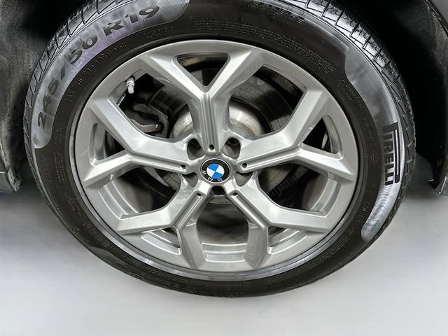 Used 2025 BMW X4 xDrive30i w/ Premium Package image 31