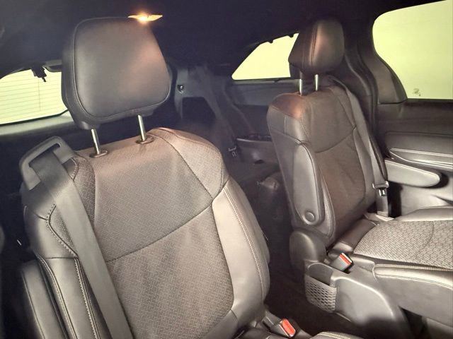 Used 2025 Toyota Sienna Platinum image 51