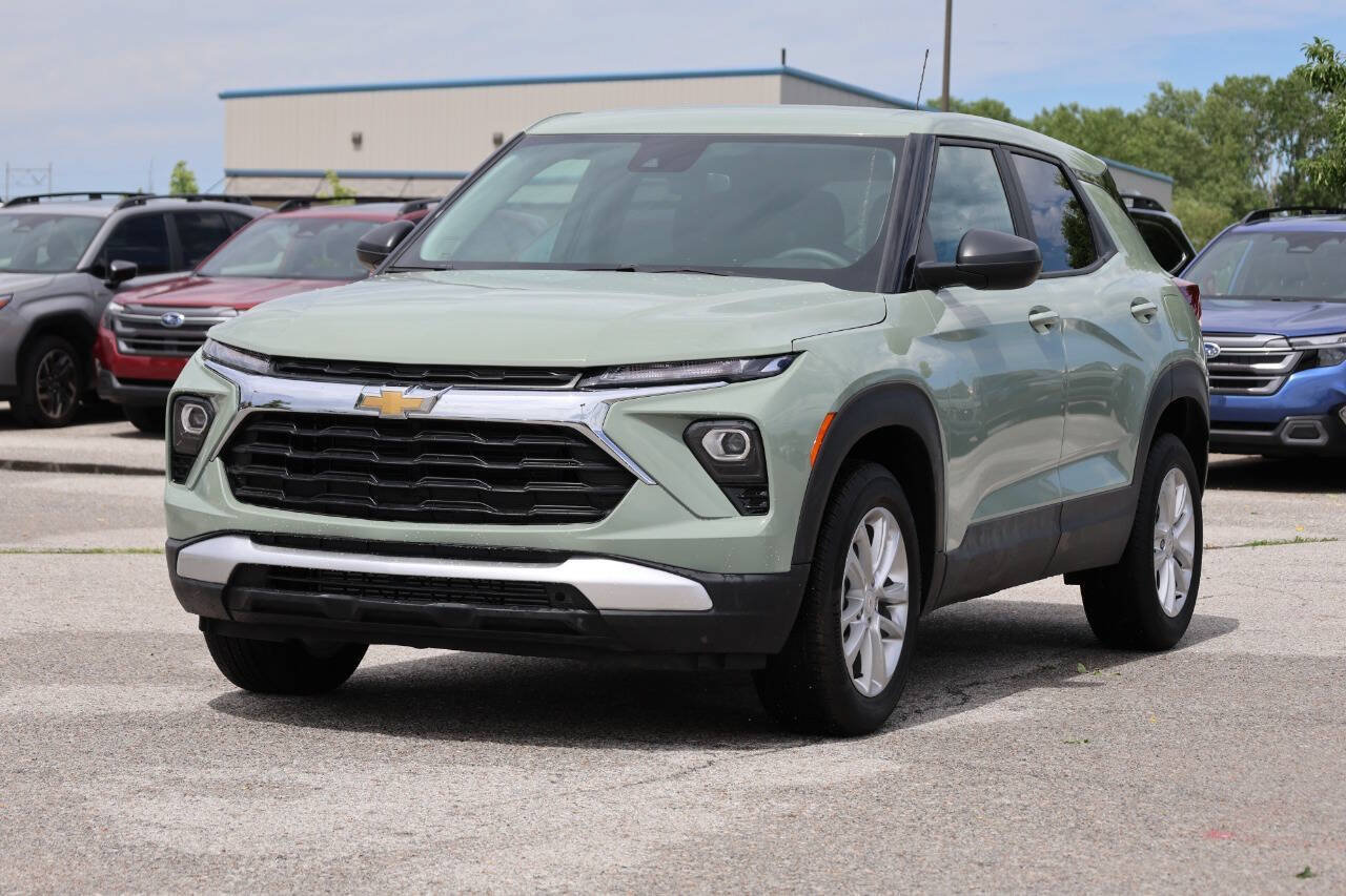 Used 2026 Chevrolet TrailBlazer LS w/ LS Convenience Package AWD/4WD image 6