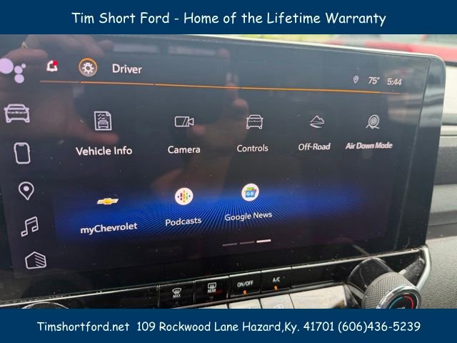 Used 2023 Chevrolet Colorado Trail Boss w/ Advanced Trailering Package AWD/4WD image 15