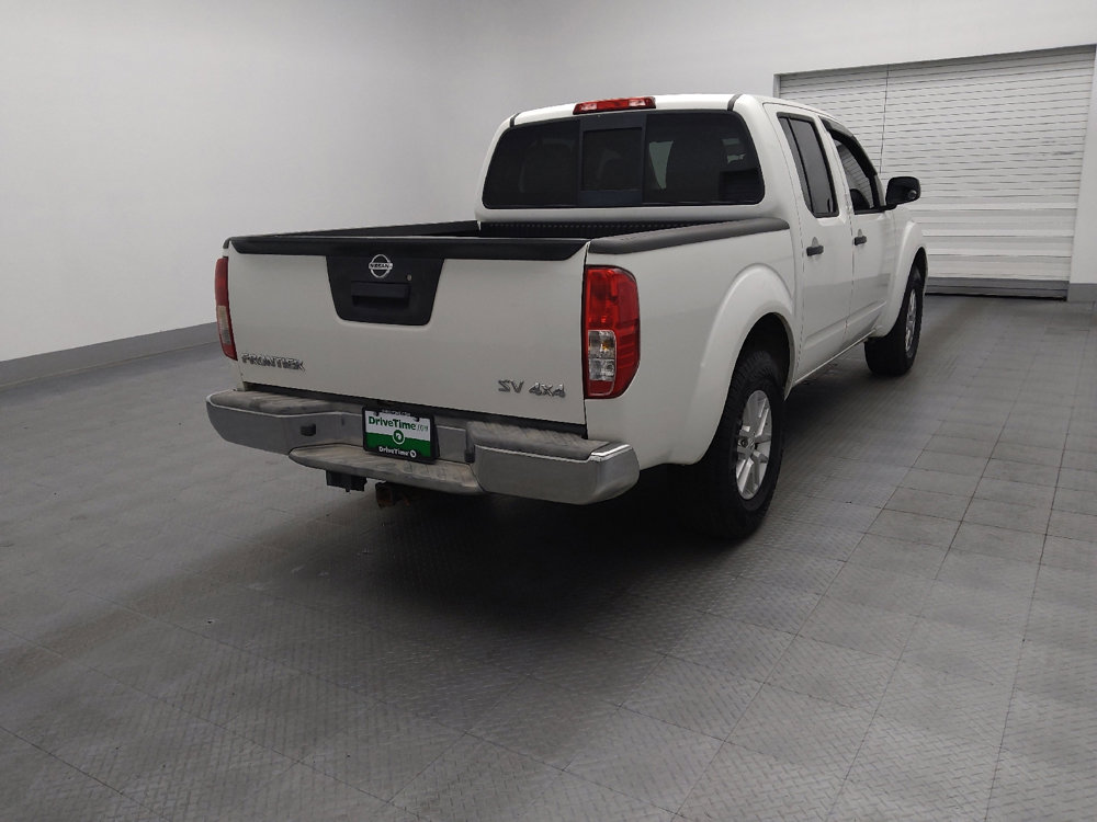 Used 2016 Nissan Frontier SV image 9