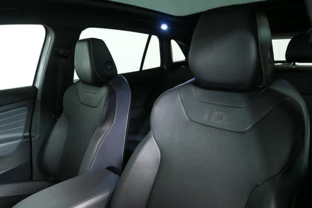 Used 2023 Volkswagen ID.4 Pro S image 8