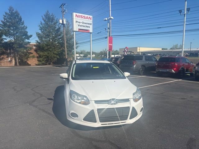 Used 2013 Ford Focus SE FWD video 2