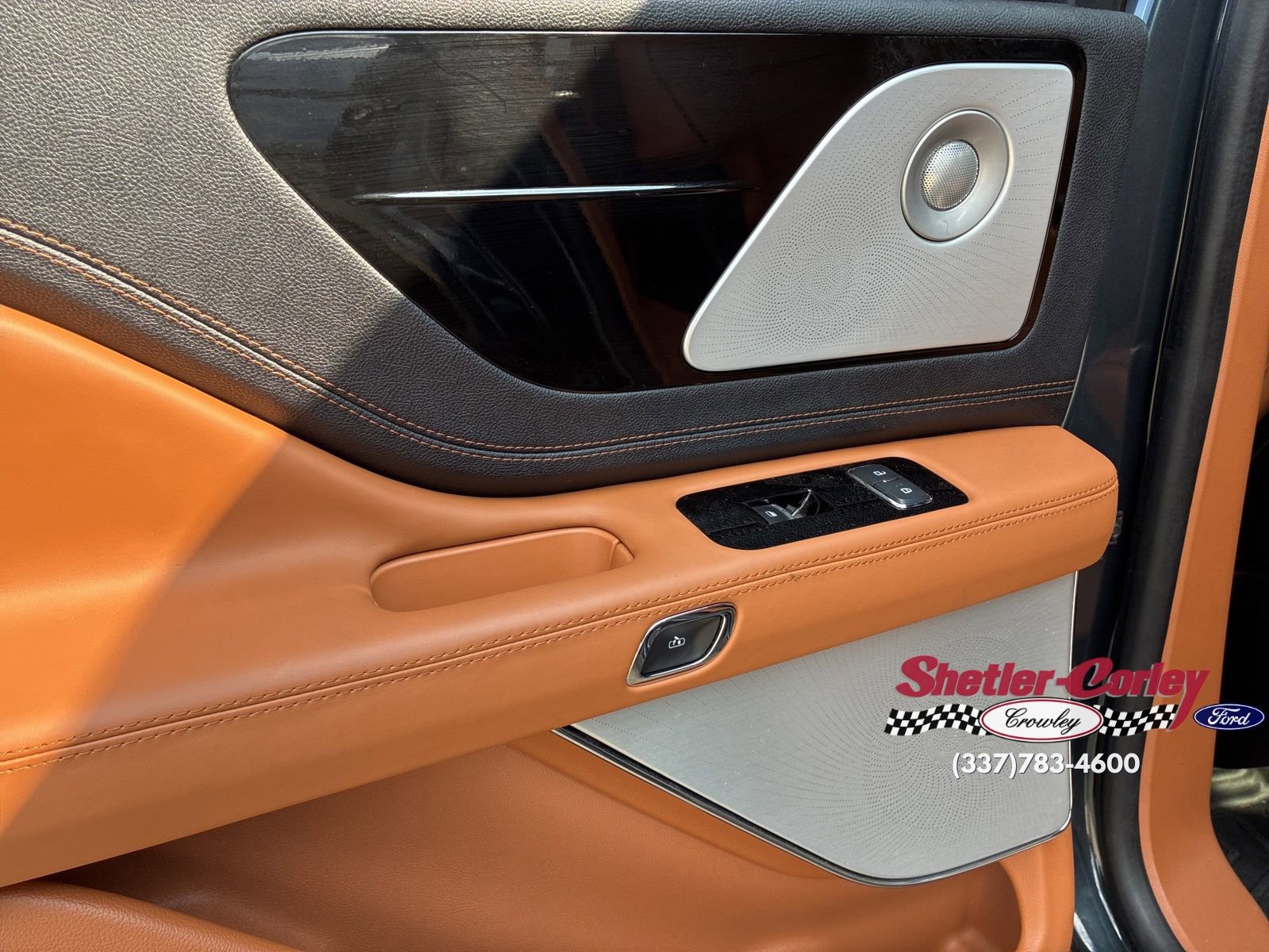 Used 2022 Lincoln Aviator Black Label Grand Touring w/ Class IV Trailer Tow Package image 13