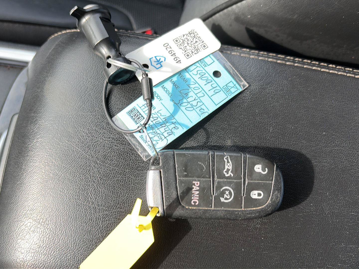 Used 2017 Chrysler 300 C w/ Safetytec Plus Group RWD image 34