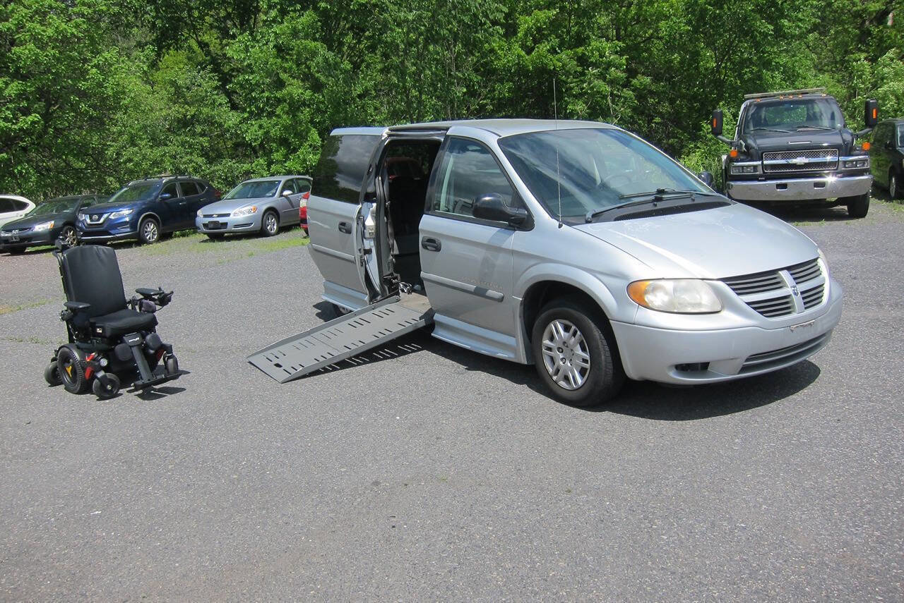 Used 2006 Dodge Grand Caravan SE w/ Popular Equipment Group I