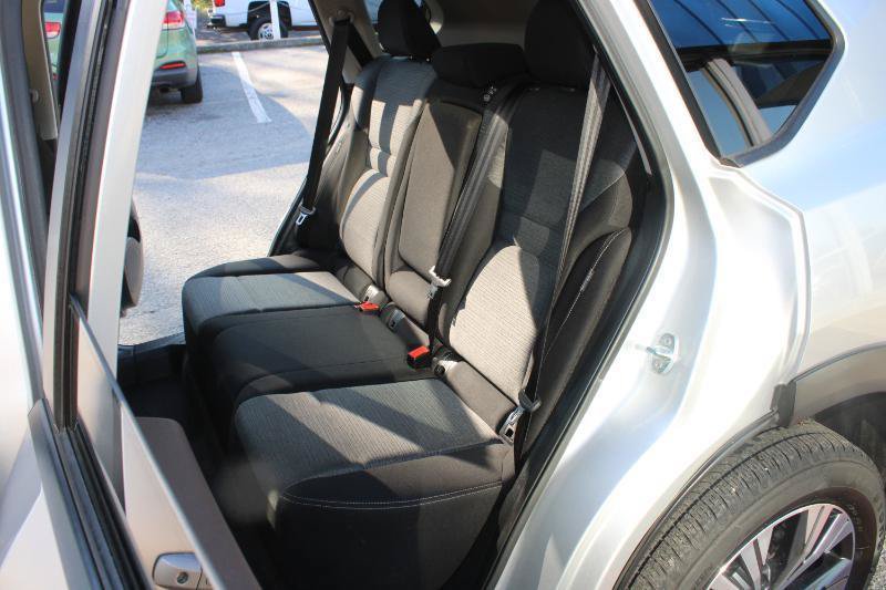 Used 2022 Nissan Rogue SV AWD/4WD image 15