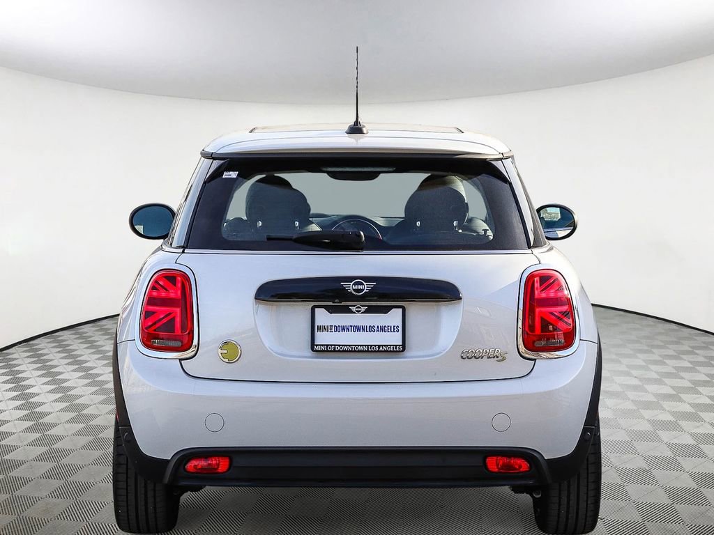 Used 2024 MINI Cooper SE image 9