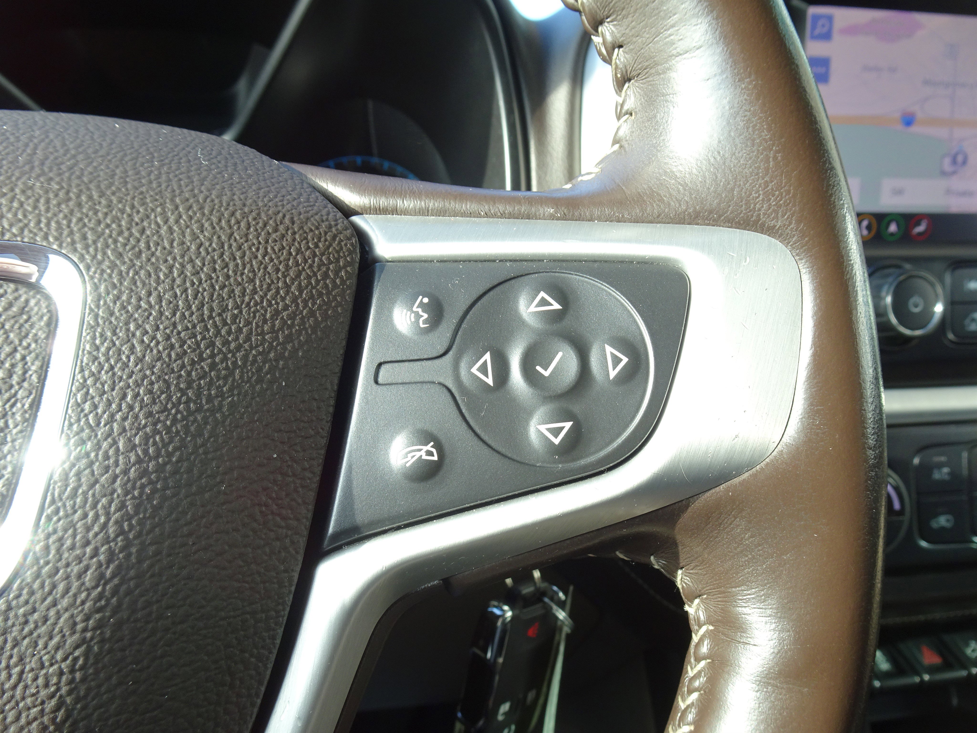 Used 2019 GMC Canyon SLT w/ Driver Alert Package image 25