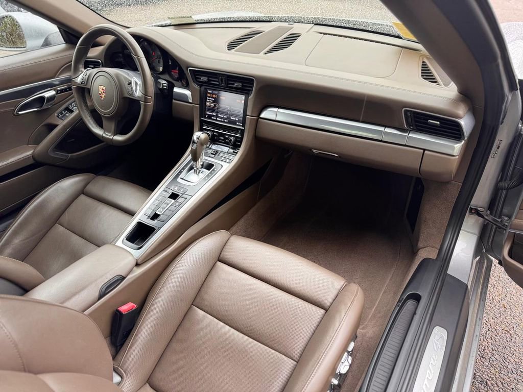 Used 2013 Porsche 911 Carrera 4S AWD/4WD image 22
