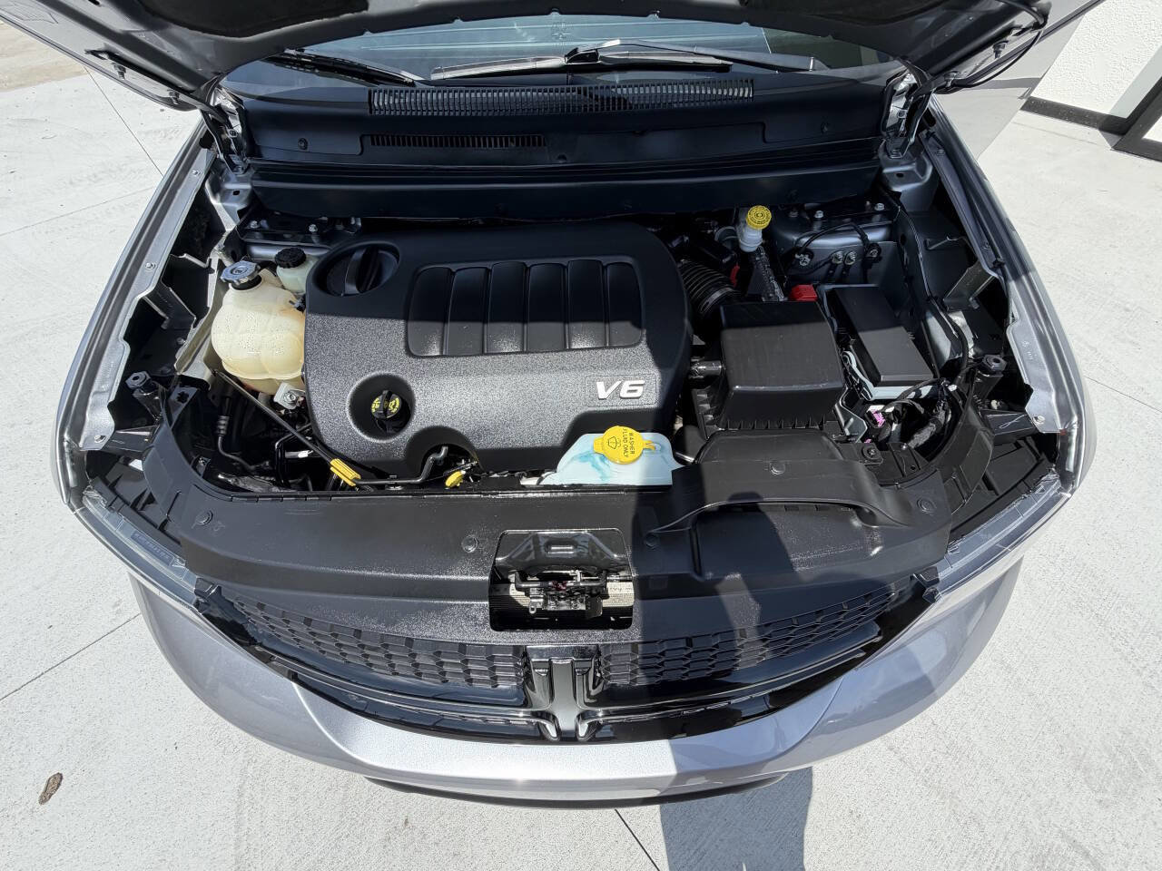 Used 2019 Dodge Journey SE FWD image 20