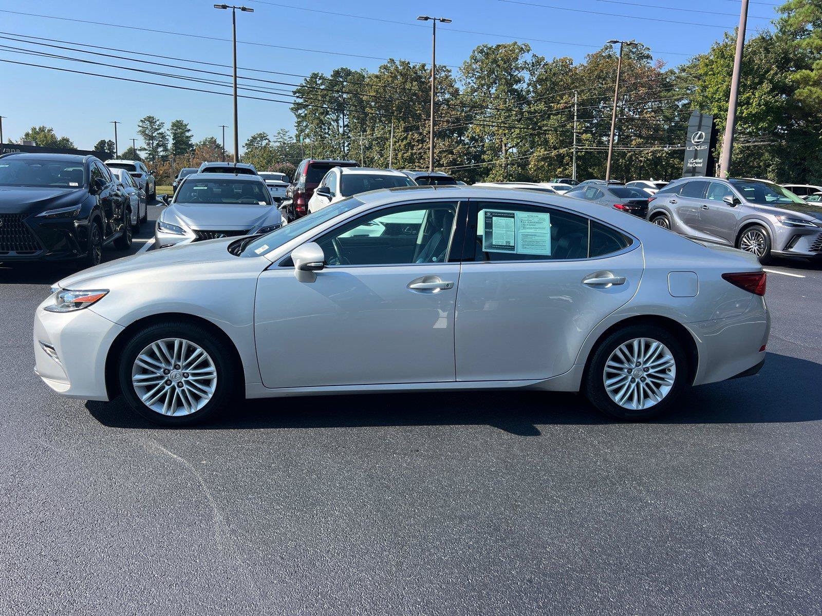 Used 2016 Lexus ES 350 w/ Accessory Package FWD image 8