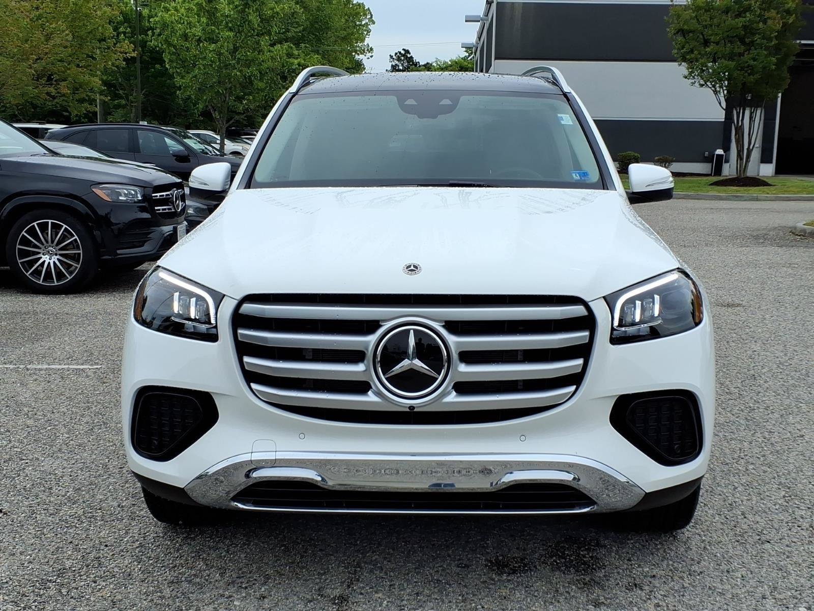 New 2026 Mercedes-Benz GLS 450 4MATIC image 2