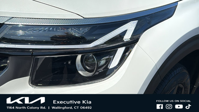 Certified 2026 Kia Seltos EX w/ EX Sunroof Package AWD/4WD image 7