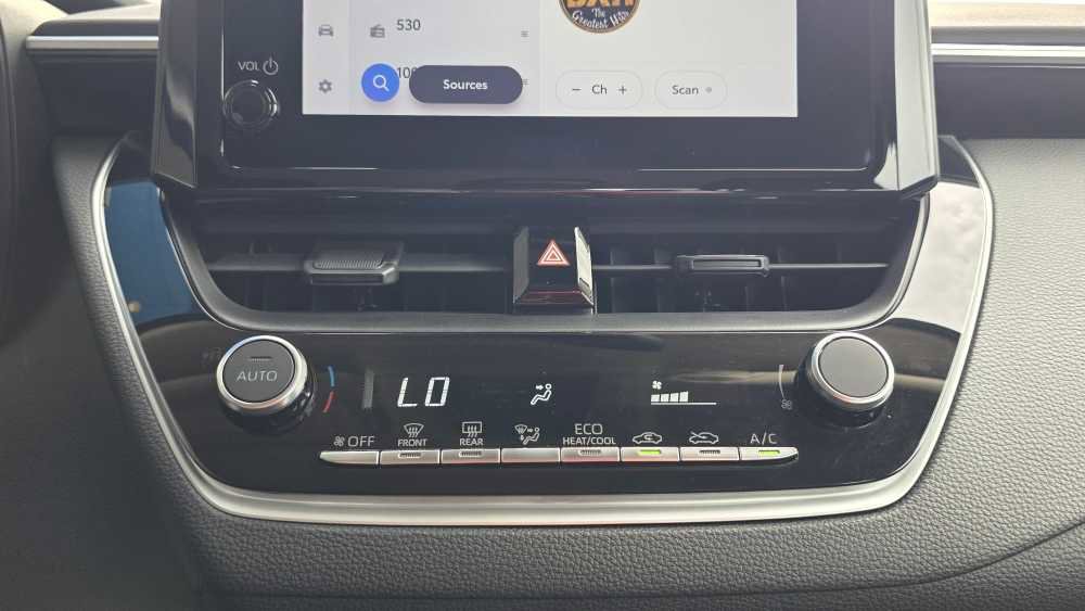 Used 2024 Toyota Corolla LE FWD image 16