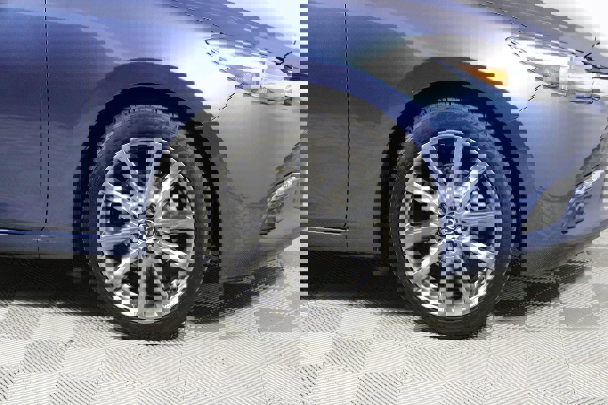 Used 2018 MAZDA MAZDA3 Grand Touring w/ Premium Equipment Package image 40