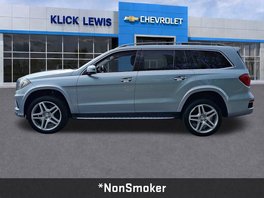 Used 2015 Mercedes-Benz GL 550 4MATIC image 4