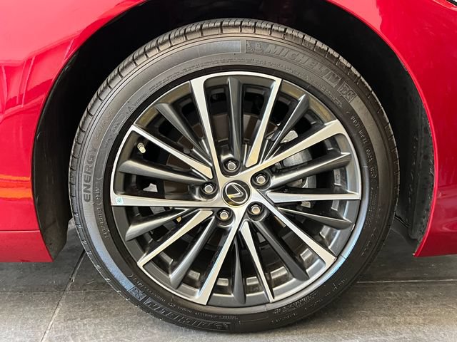 Used 2024 Lexus ES 300h w/ Premium Package FWD image 12