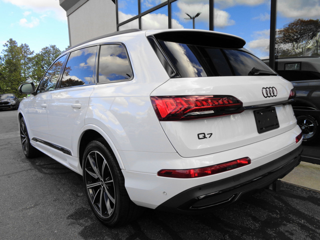 Used 2023 Audi Q7 3.0T Premium Plus w/ Premium Plus Package image 7