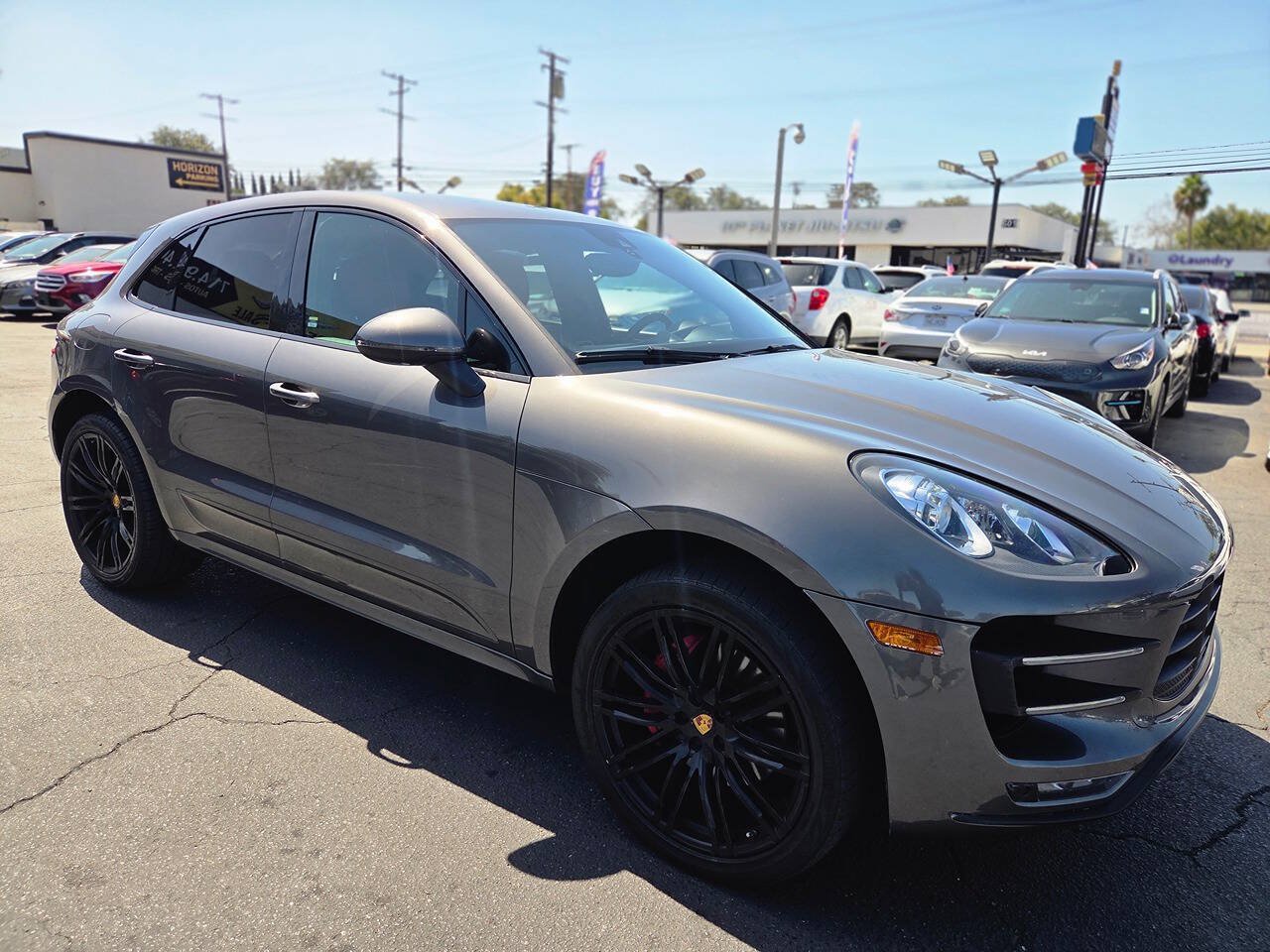 Used 2016 Porsche Macan Turbo AWD/4WD image 29