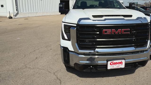 New 2026 GMC Sierra 3500 Pro image 2
