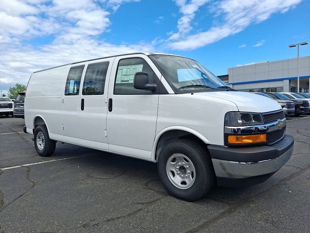 New 2026 Chevrolet Express 3500 Extended w/ Driver Convenience Package RWD image 3