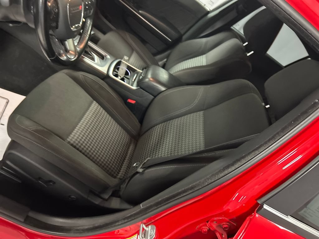 Used 2021 Dodge Charger SXT w/ Driver Convenience Group RWD image 12