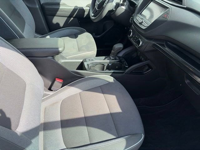 Used 2023 Chevrolet TrailBlazer LT FWD image 37