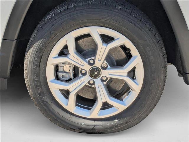 New 2025 Jeep Compass Latitude image 10