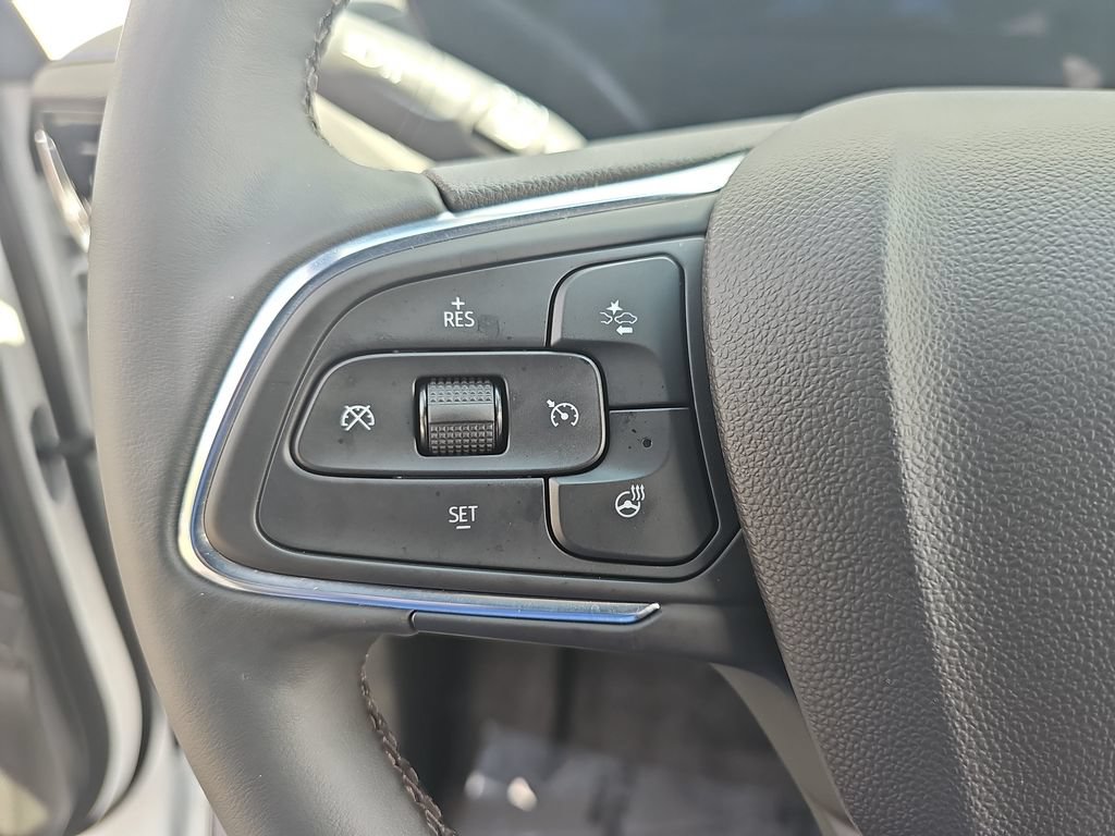 Used 2024 Buick Envista Sport Touring w/ Convenience I Package FWD image 22