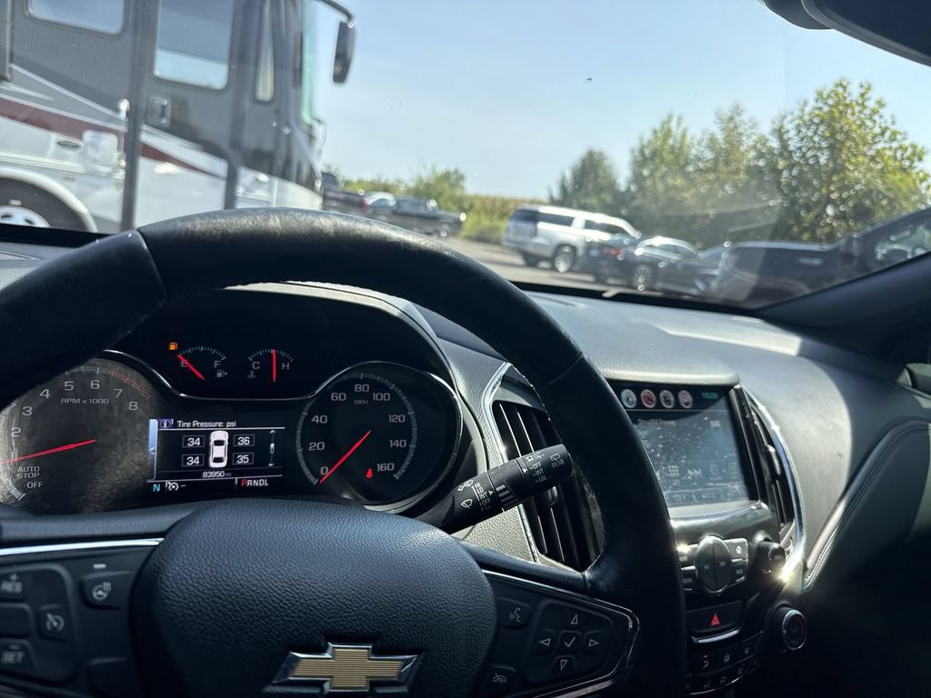 Certified 2017 Chevrolet Cruze Premier FWD image 16