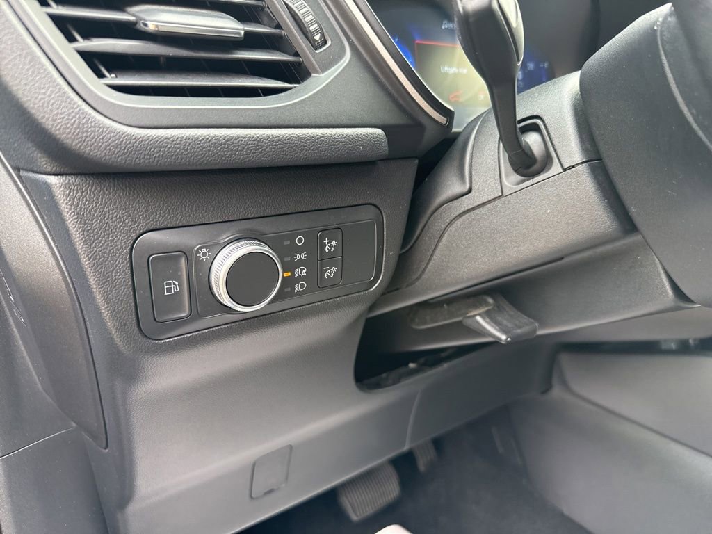 Used 2020 Ford Escape SE Sport image 11