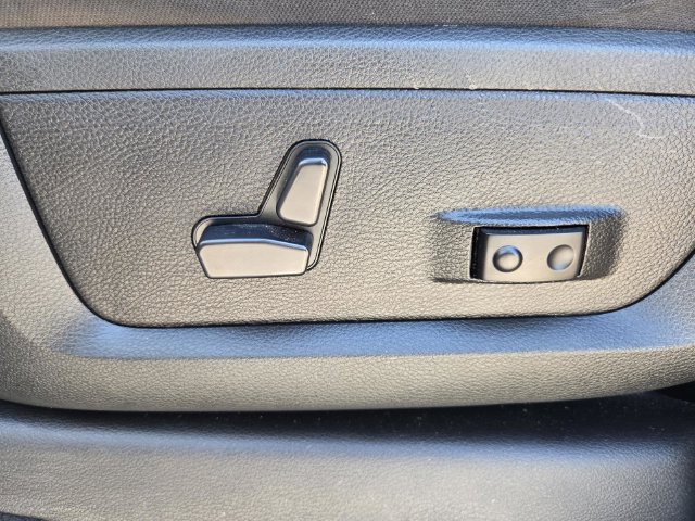 Used 2024 RAM 2500 Big Horn AWD/4WD image 25