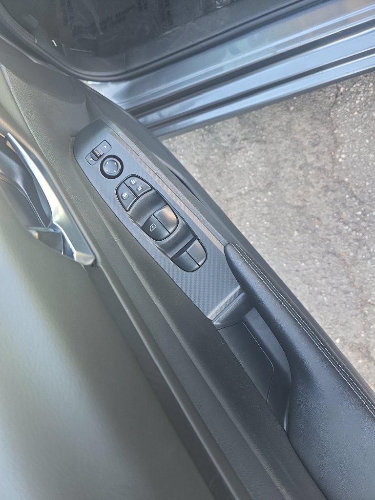 Used 2025 Nissan Altima 2.5 SV FWD image 11