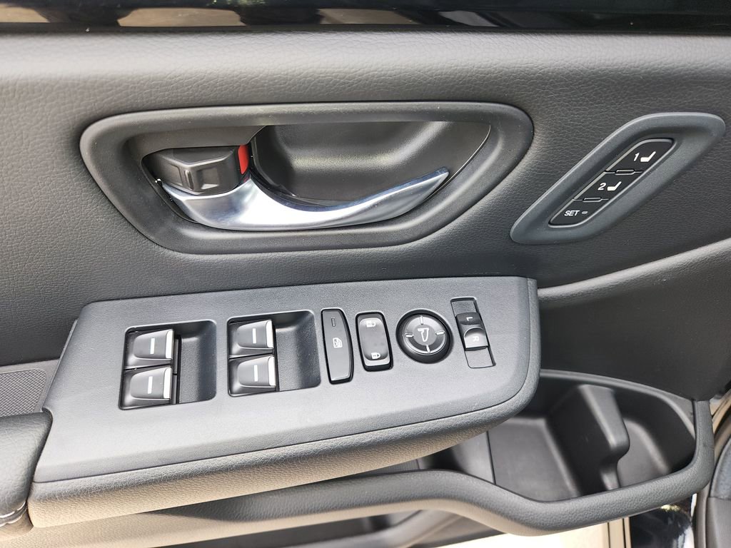 Used 2024 Honda Pilot Touring image 31