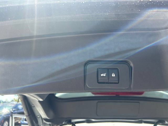 Certified 2026 Nissan Rogue SV FWD image 18