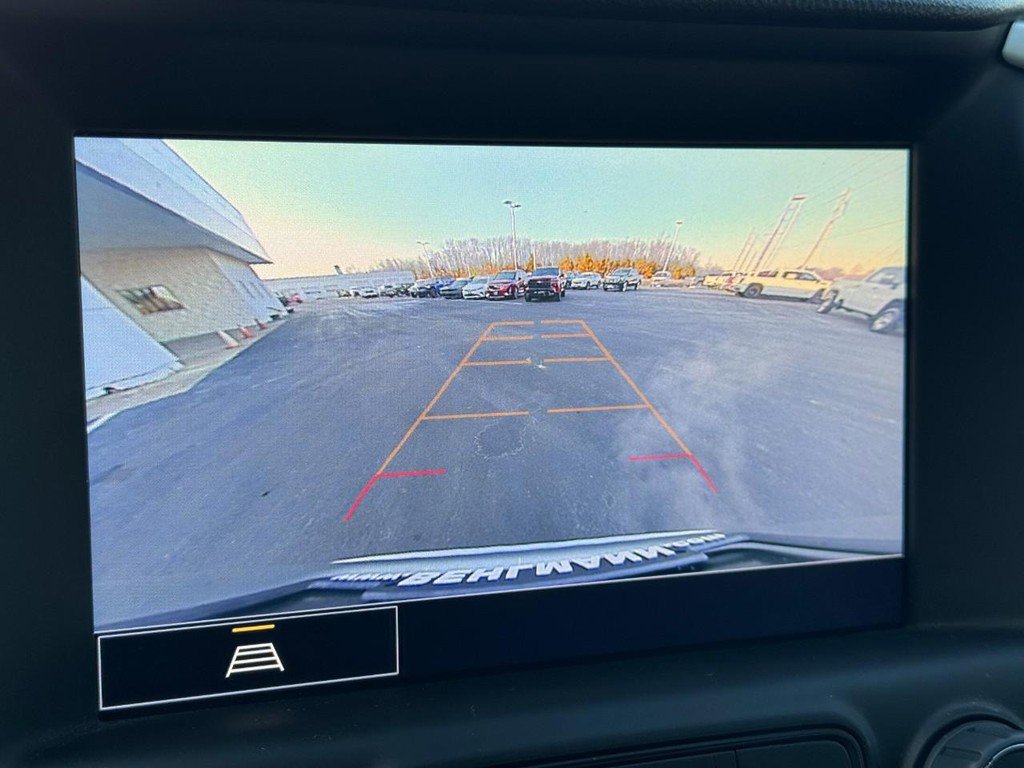 Used 2023 GMC Terrain SLT w/ Elevation Edition image 26