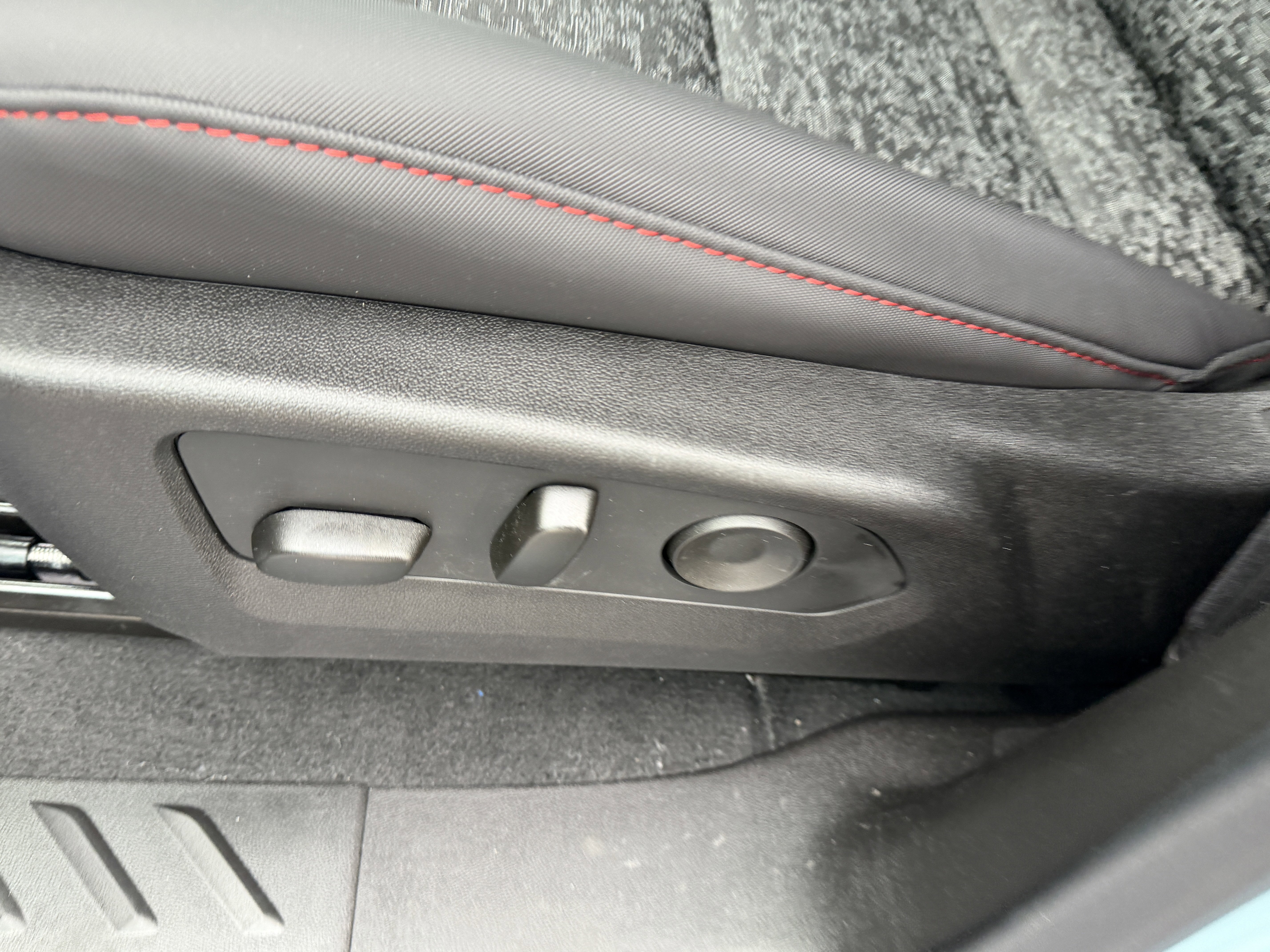 New 2026 Chevrolet Colorado Z71 image 15