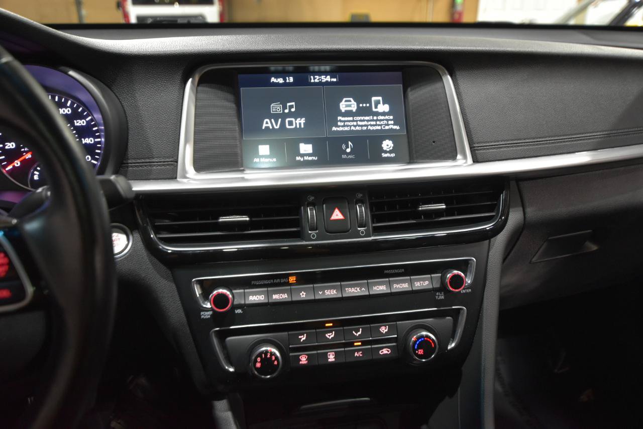 Used 2020 Kia Optima SE FWD image 18