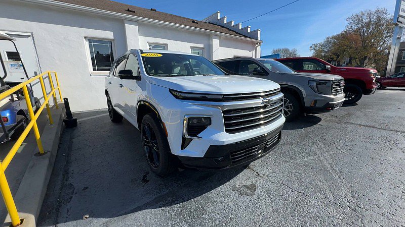 New 2026 Chevrolet Traverse High Country w/ LPO, Floor Liner Package image 7