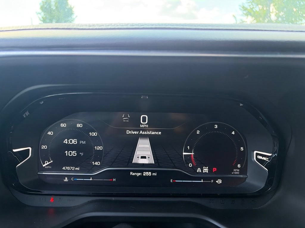 Used 2023 GMC Yukon Denali AWD/4WD image 7