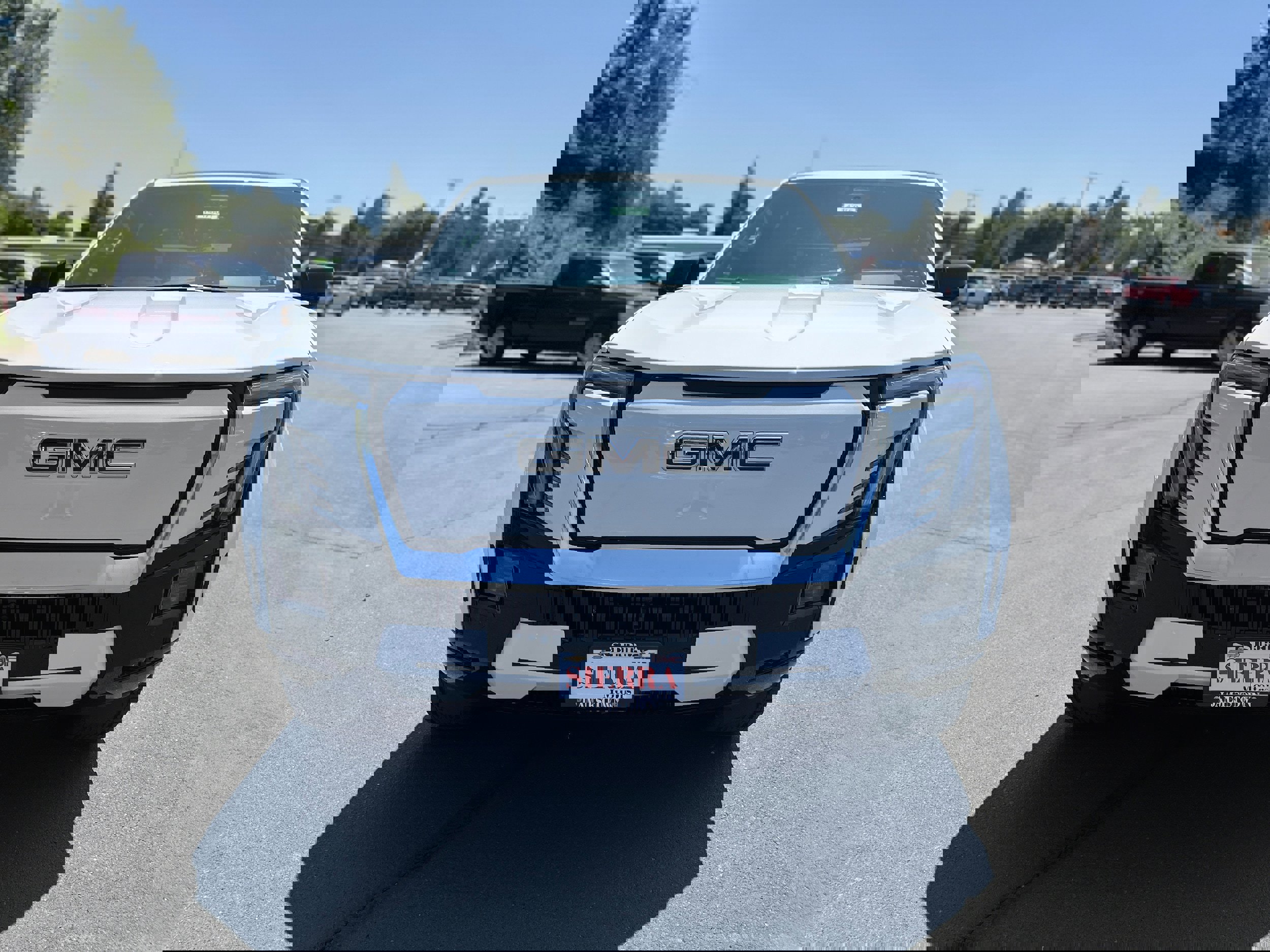 New 2025 GMC Sierra EV Denali image 2