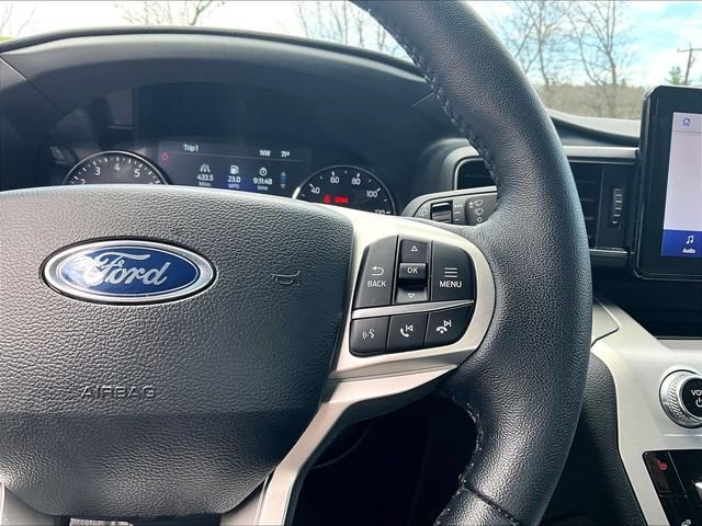 Used 2024 Ford Explorer XLT w/ Equipment Group 202A AWD/4WD image 24