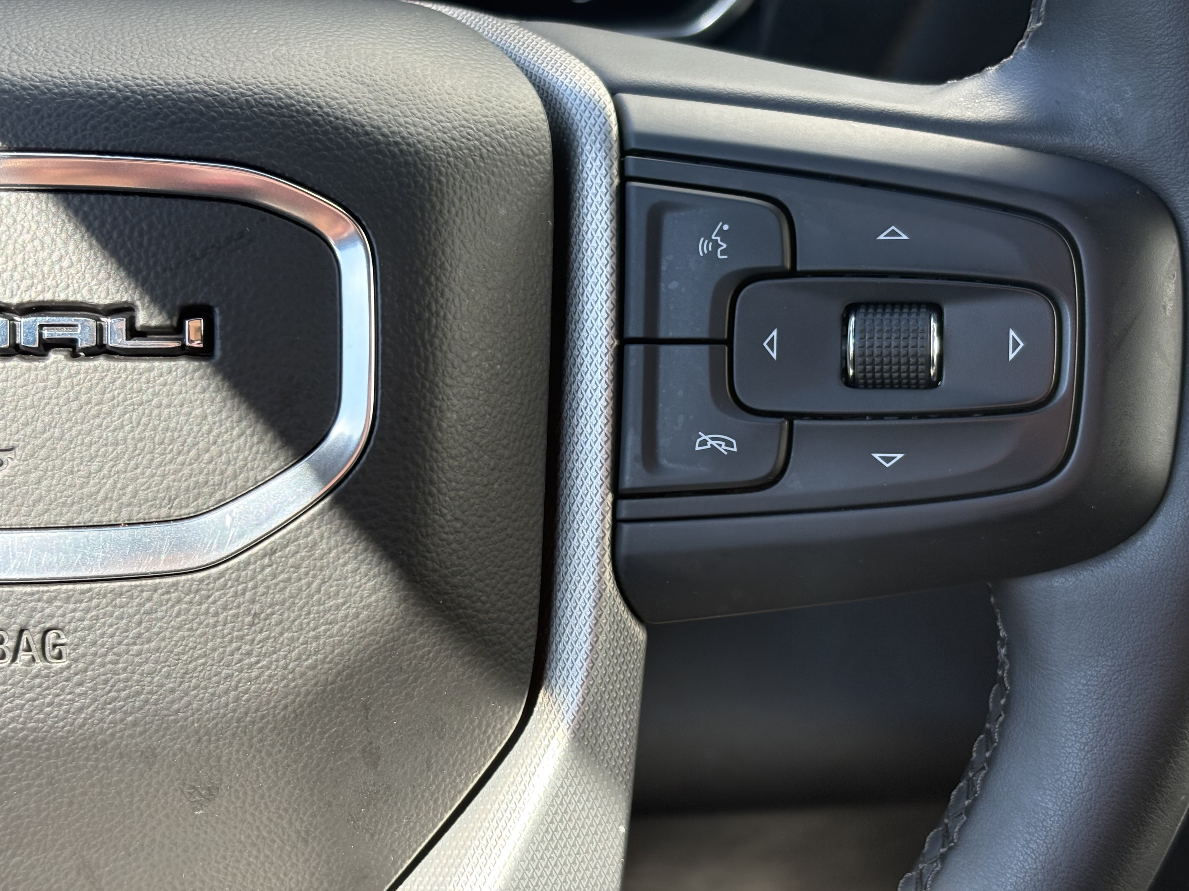 Used 2024 GMC Sierra 2500 Denali w/ Technology Package AWD/4WD image 16
