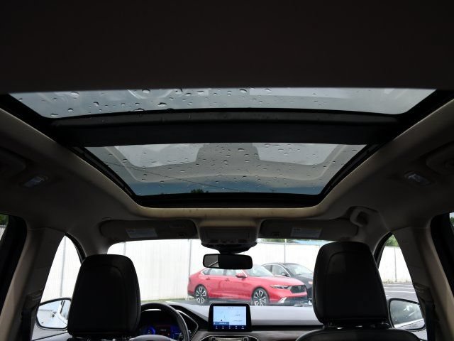 Used 2020 Ford Escape Titanium AWD/4WD image 27